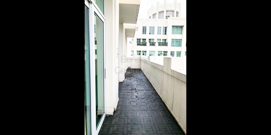 Pakubuwono Residence Pakubuwono Residence