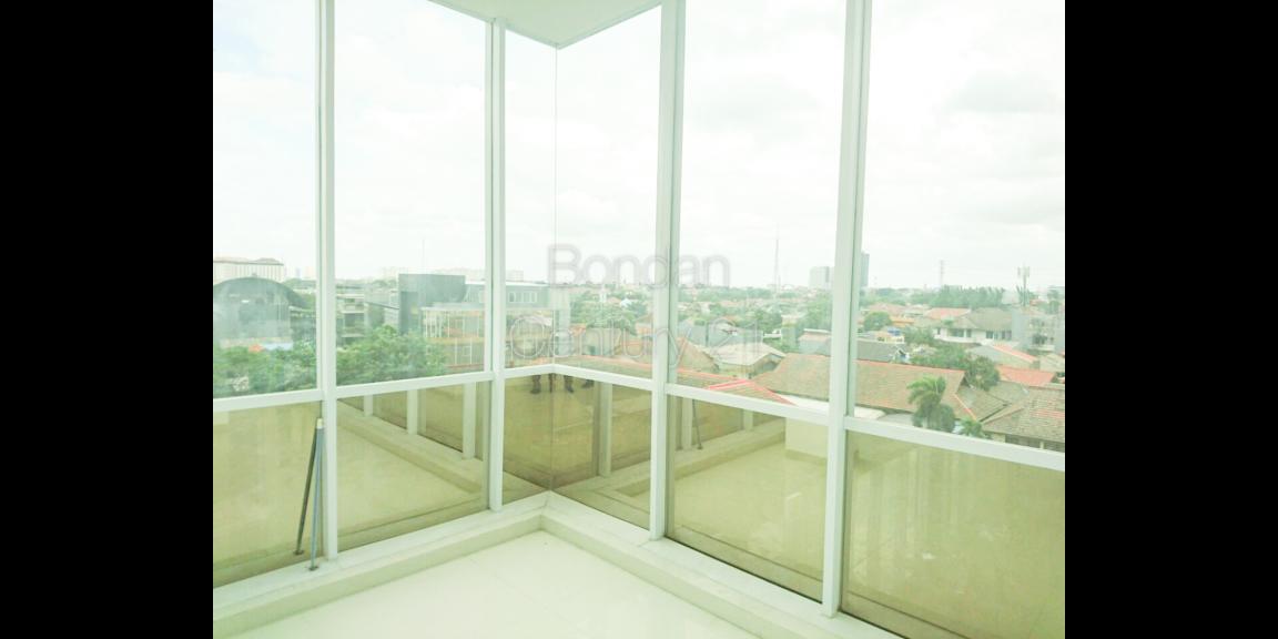 Disewakan Ruko 4 lantai + Rooftop di Duren Tiga Jakarta Selatan Disewakan Ruko 4 lantai + Rooftop di Duren Tiga Jakarta Selatan