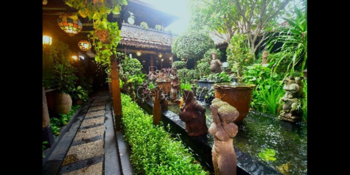 Di jual rumah budaya jawa daerah Lebak Bulus Di jual rumah budaya jawa daerah Lebak Bulus