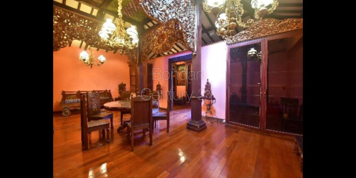 Di jual rumah budaya jawa daerah Lebak Bulus Di jual rumah budaya jawa daerah Lebak Bulus