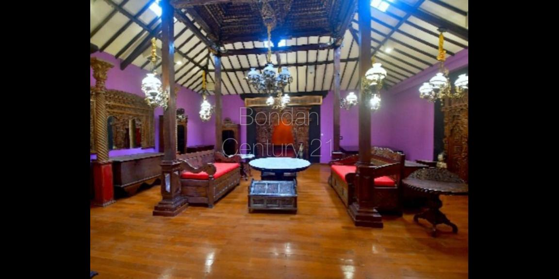 Di jual rumah budaya jawa daerah Lebak Bulus Di jual rumah budaya jawa daerah Lebak Bulus