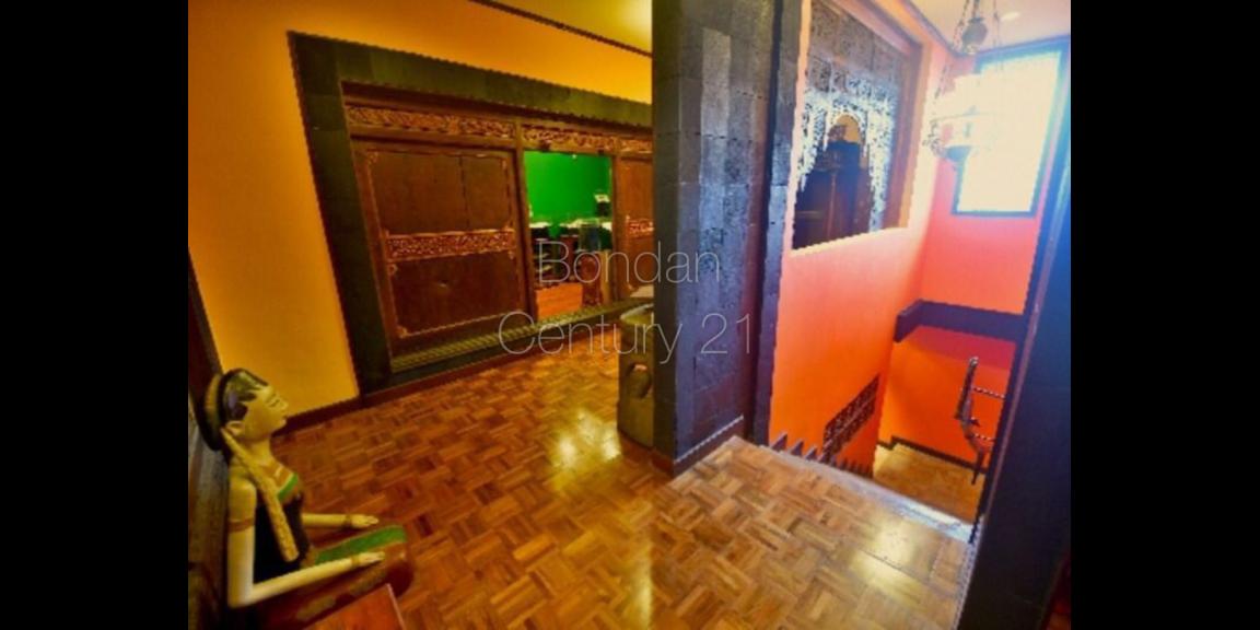 Di jual rumah budaya jawa daerah Lebak Bulus Di jual rumah budaya jawa daerah Lebak Bulus