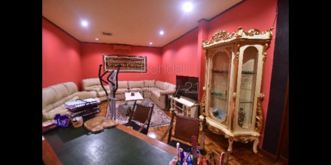 Di jual rumah budaya jawa daerah Lebak Bulus Di jual rumah budaya jawa daerah Lebak Bulus