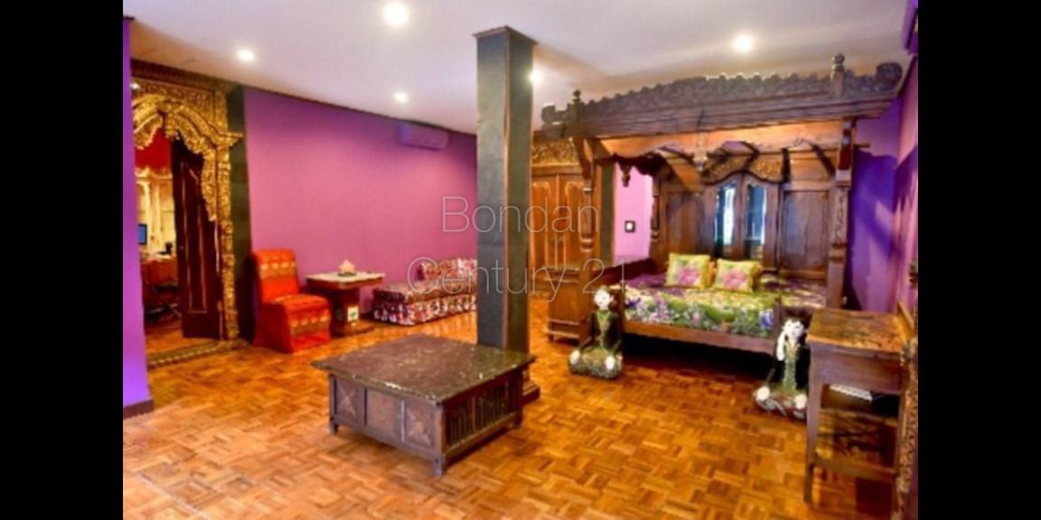 Di jual rumah budaya jawa daerah Lebak Bulus Di jual rumah budaya jawa daerah Lebak Bulus