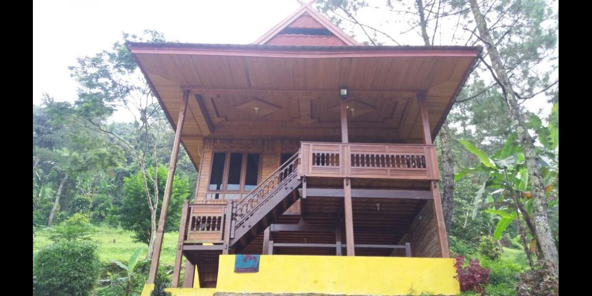Disewakan Villa Hakim Puncak Bogor, dekat air terjun Curug Cilember 7 Disewakan Villa Hakim Puncak Bogor, dekat air terjun Curug Cilember 7