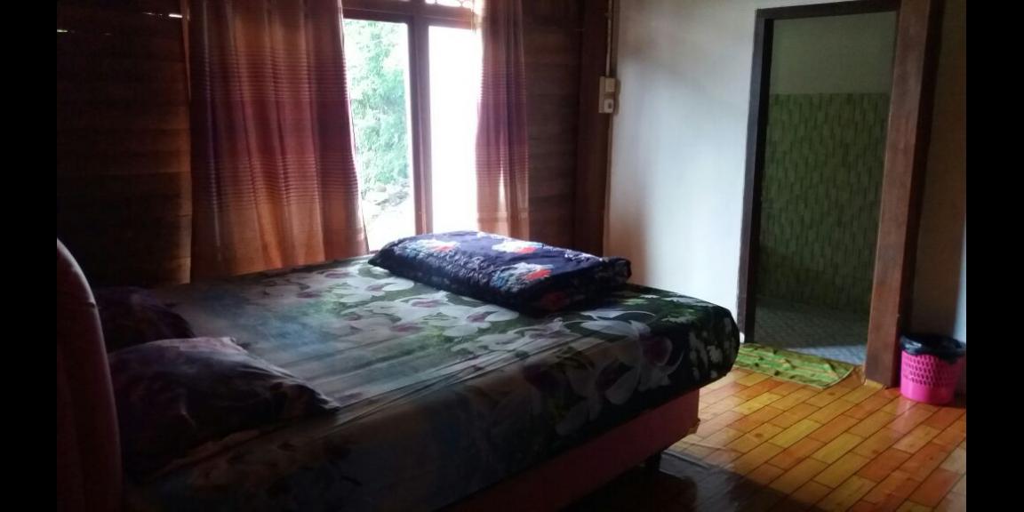 Disewakan Villa Hakim Puncak Bogor, dekat air terjun Curug Cilember 7 Disewakan Villa Hakim Puncak Bogor, dekat air terjun Curug Cilember 7