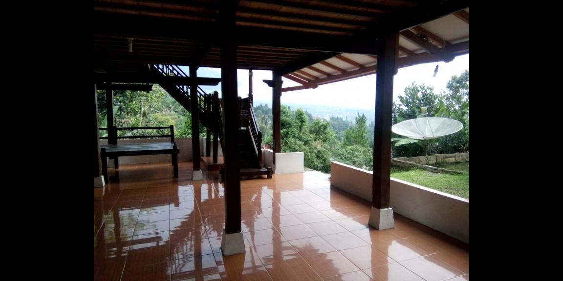 Disewakan Villa Hakim Puncak Bogor, dekat air terjun Curug Cilember 7 Disewakan Villa Hakim Puncak Bogor, dekat air terjun Curug Cilember 7