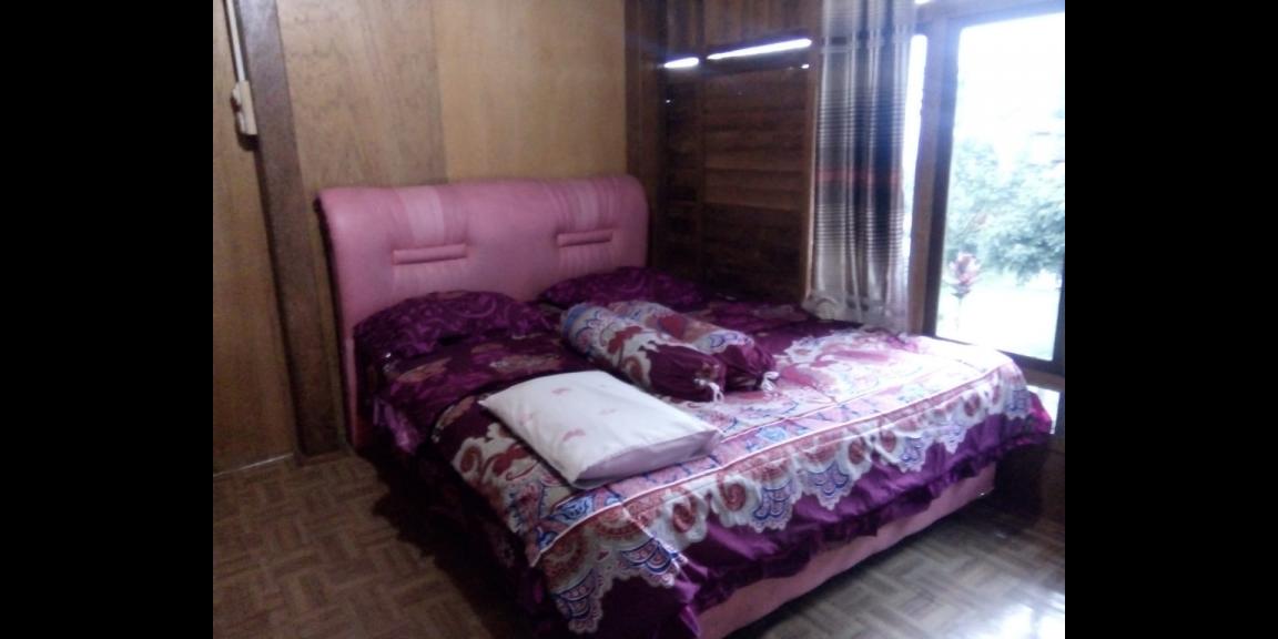 Disewakan Villa Hakim Puncak Bogor, dekat air terjun Curug Cilember 7 Disewakan Villa Hakim Puncak Bogor, dekat air terjun Curug Cilember 7