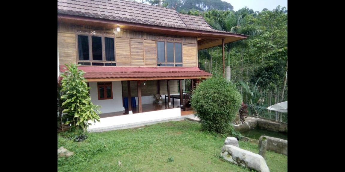 Disewakan Villa Hakim Puncak Bogor, dekat air terjun Curug Cilember 7 Disewakan Villa Hakim Puncak Bogor, dekat air terjun Curug Cilember 7
