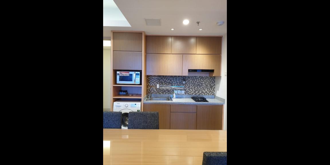 APARTEMEN LA RITZ APARTEMEN LA RITZ