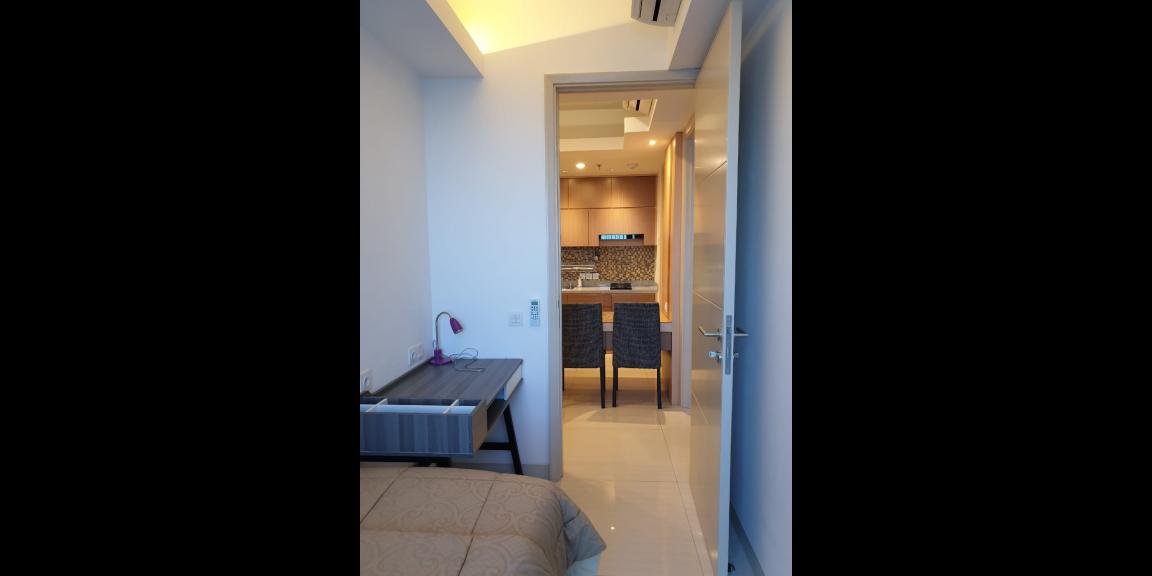 APARTEMEN LA RITZ APARTEMEN LA RITZ