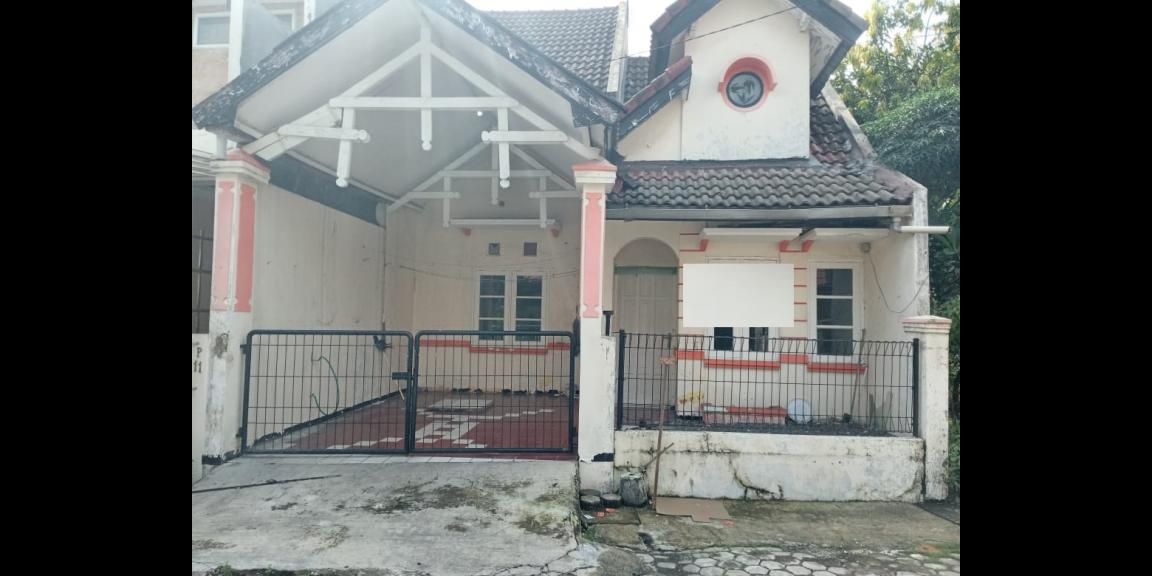Dijual Rumah Taman Pondok Indah P, Wiyung Dijual Rumah Taman Pondok Indah P, Wiyung