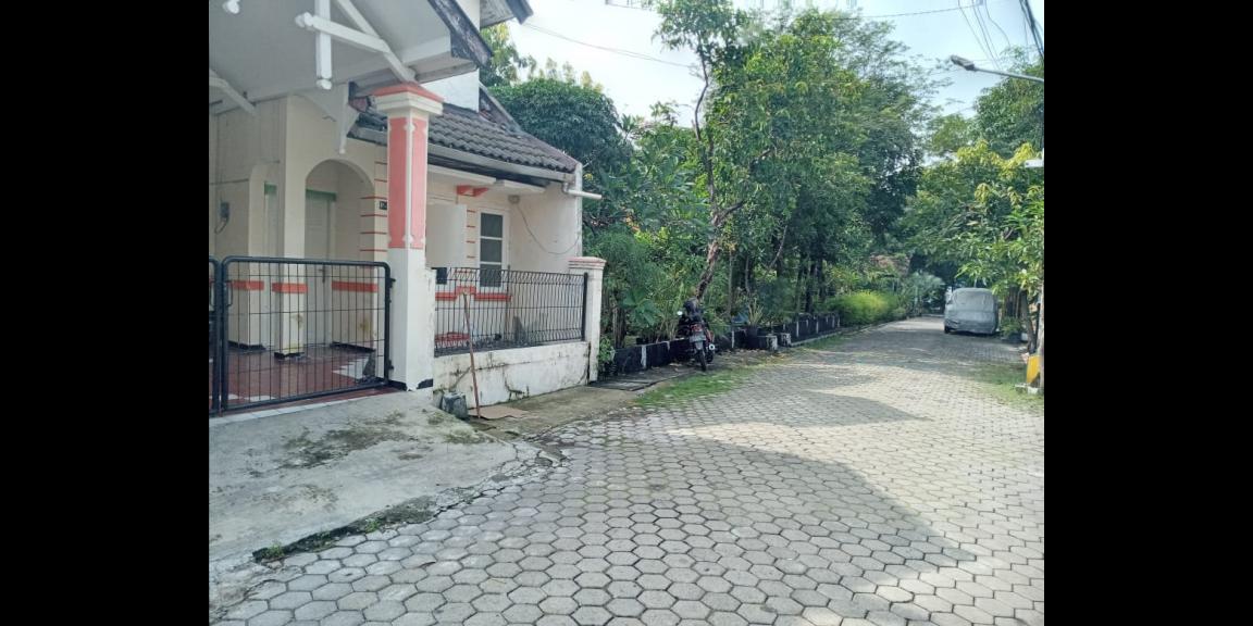 Dijual Rumah Taman Pondok Indah P, Wiyung Dijual Rumah Taman Pondok Indah P, Wiyung