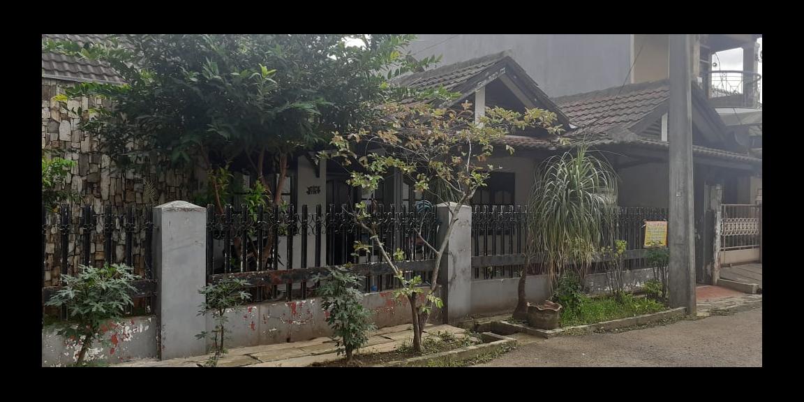 DIJUAL CEPAT ! Rumah Tua Hitung Harga Tanah Saja Perum Graha Permai Ciputat DIJUAL CEPAT ! Rumah Tua Hitung Harga Tanah Saja Perum Graha Permai Ciputat