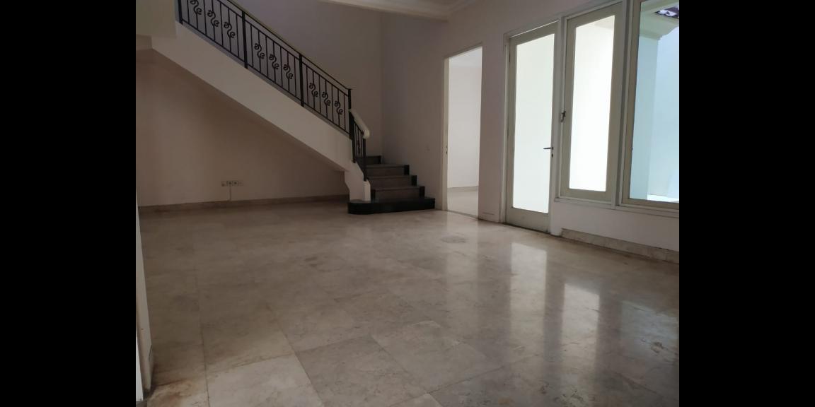 Rumah Menawan dan Siaphuni di Wisata Bukit Mas - Rome, Lidah Wetan, Surabaya. Rumah Menawan dan Siaphuni di Wisata Bukit Mas - Rome, Lidah Wetan, Surabaya.