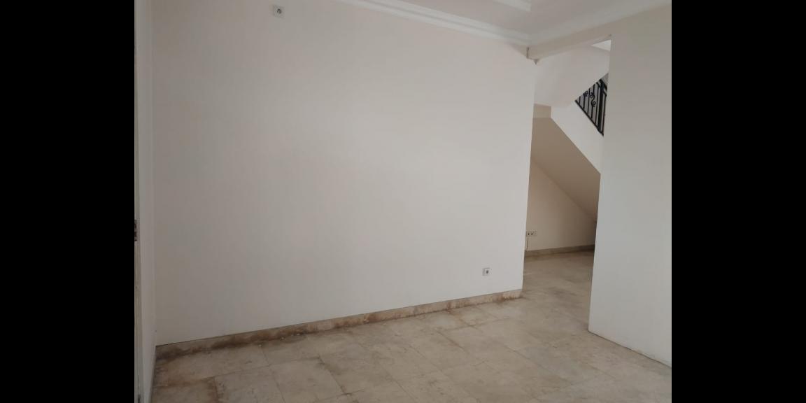 Rumah Menawan dan Siaphuni di Wisata Bukit Mas - Rome, Lidah Wetan, Surabaya. Rumah Menawan dan Siaphuni di Wisata Bukit Mas - Rome, Lidah Wetan, Surabaya.