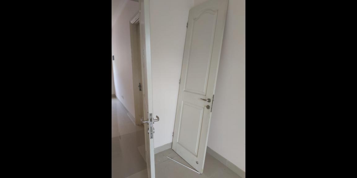 Rumah Menawan dan Siaphuni di Wisata Bukit Mas - Rome, Lidah Wetan, Surabaya. Rumah Menawan dan Siaphuni di Wisata Bukit Mas - Rome, Lidah Wetan, Surabaya.