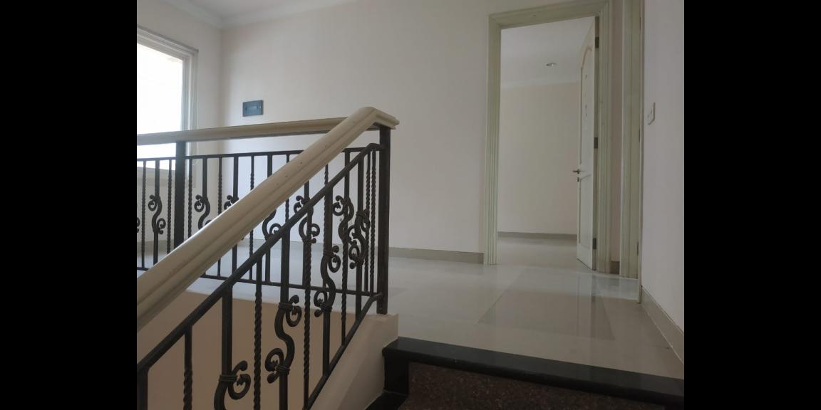 Rumah Menawan dan Siaphuni di Wisata Bukit Mas - Rome, Lidah Wetan, Surabaya. Rumah Menawan dan Siaphuni di Wisata Bukit Mas - Rome, Lidah Wetan, Surabaya.