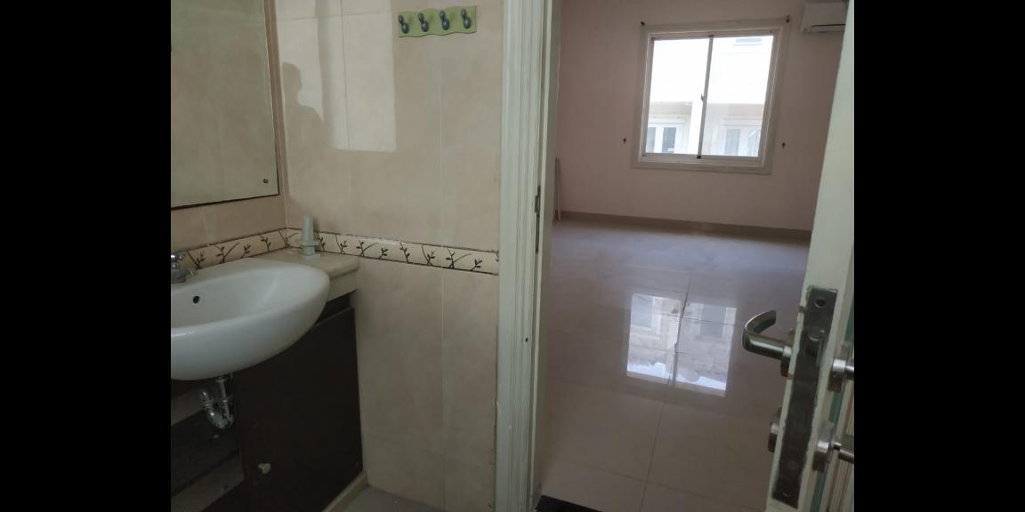 Rumah Menawan dan Siaphuni di Wisata Bukit Mas - Rome, Lidah Wetan, Surabaya. Rumah Menawan dan Siaphuni di Wisata Bukit Mas - Rome, Lidah Wetan, Surabaya.