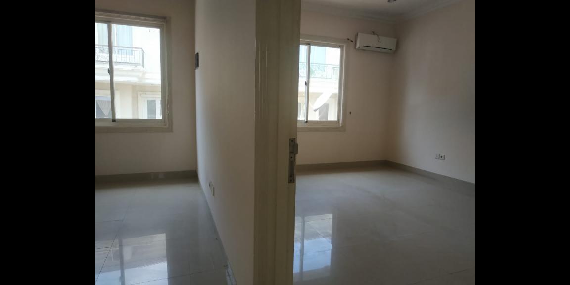 Rumah Menawan dan Siaphuni di Wisata Bukit Mas - Rome, Lidah Wetan, Surabaya. Rumah Menawan dan Siaphuni di Wisata Bukit Mas - Rome, Lidah Wetan, Surabaya.