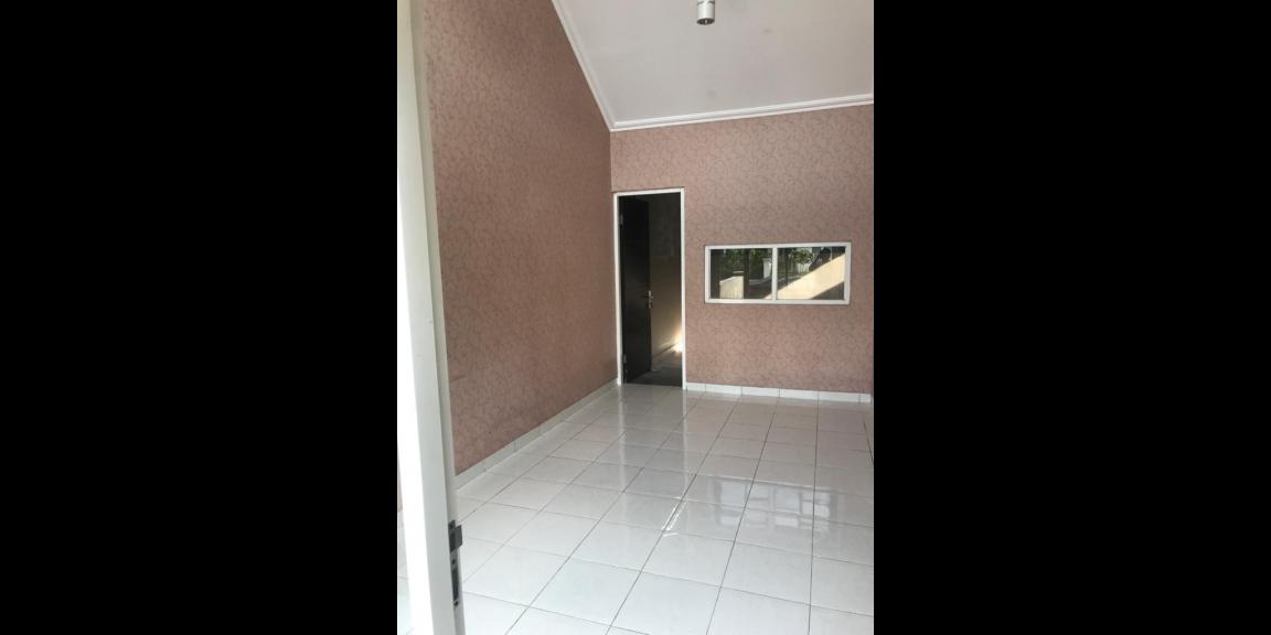 Rumah Cantik Siap Huni Golden Berry Regency, Menganti, Gresik Rumah Cantik Siap Huni Golden Berry Regency, Menganti, Gresik