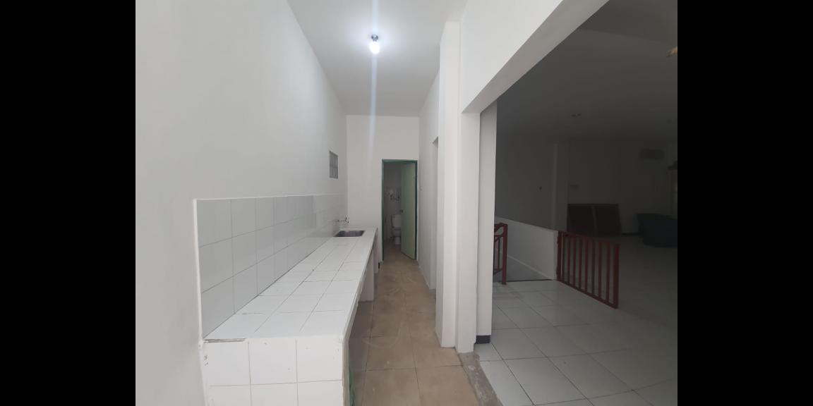 Ruko Strategis Siap Usaha, 2 Ruko Jadi 1, Ruko Sentra Fortuna - Surabaya. Ruko Strategis Siap Usaha, 2 Ruko Jadi 1, Ruko Sentra Fortuna - Surabaya.