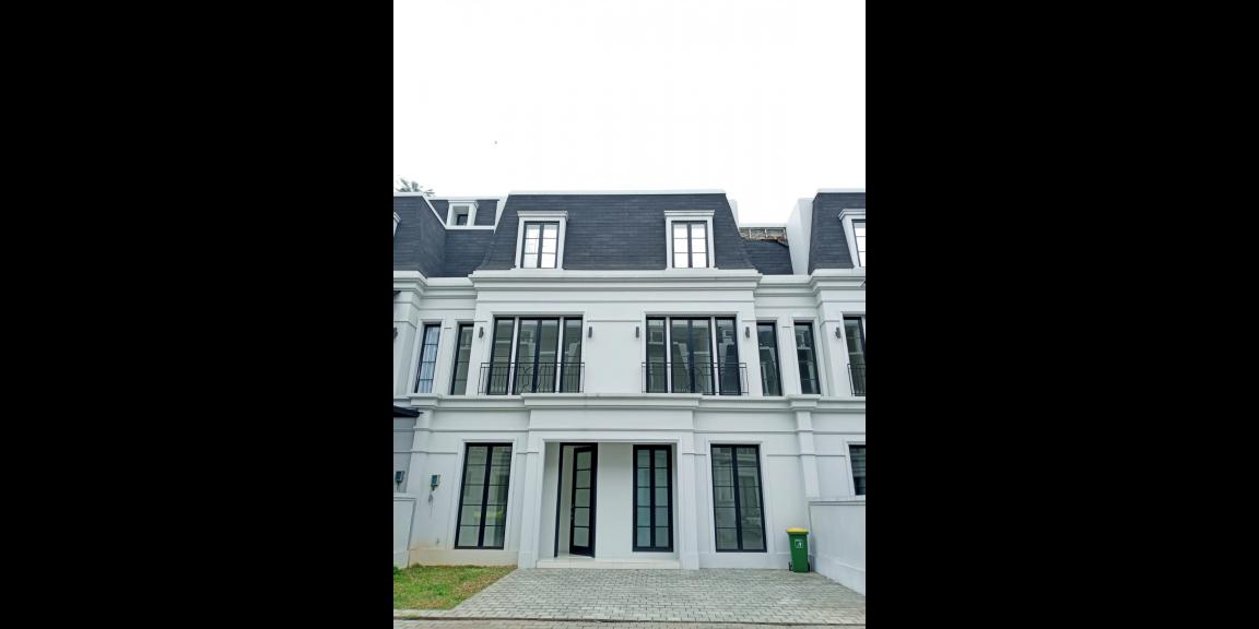 Rumah Besar Siap Huni Di Kemang Jakarta Selatan Rumah Besar Siap Huni Di Kemang Jakarta Selatan