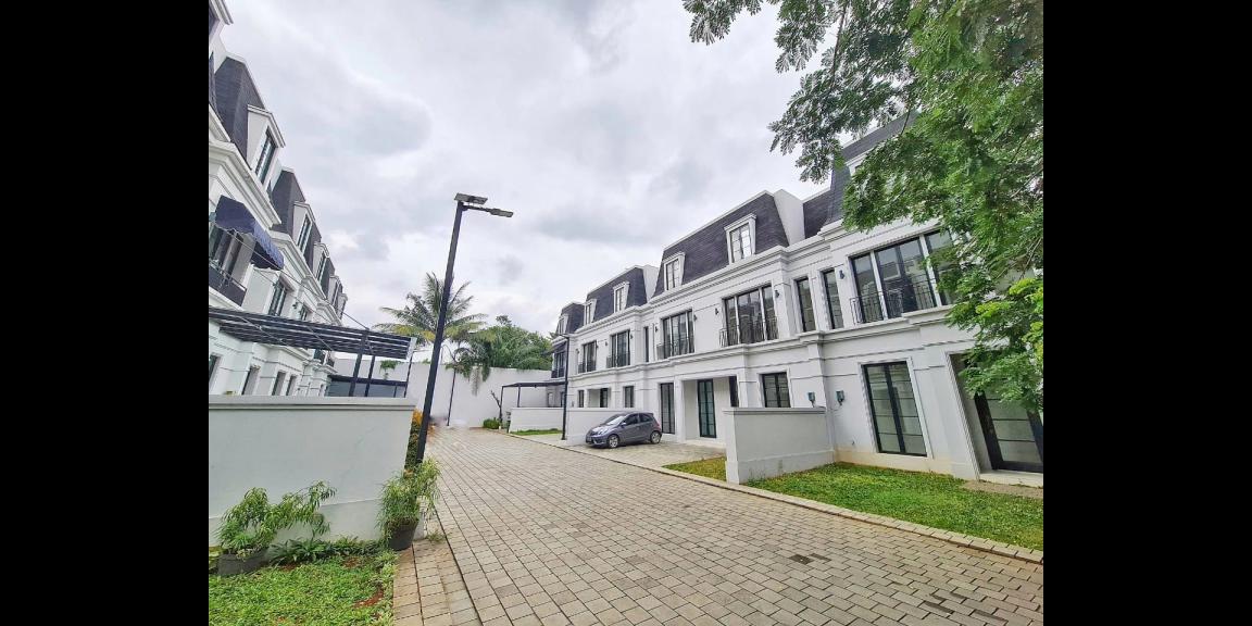 Rumah Baru Mewah Dekat Pejaten Village Mall Jakarta Selatan Rumah Baru Mewah Dekat Pejaten Village Mall Jakarta Selatan