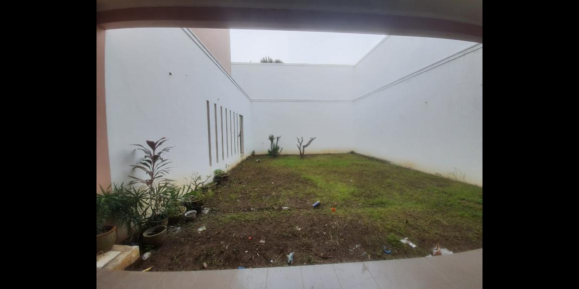 Rumah Keluarga mewah dan elegan, Puri Galaxy, Sukolilo - Surabaya. Rumah Keluarga mewah dan elegan, Puri Galaxy, Sukolilo - Surabaya.