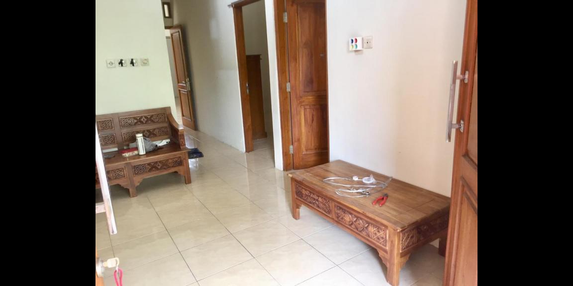 DIKONTRAKKAN RUMAH MODERN KANTOR ATAU KELUARGA NYAMAN STRATEGIS area Ngaglik DIKONTRAKKAN RUMAH MODERN KANTOR ATAU KELUARGA NYAMAN STRATEGIS area Ngaglik