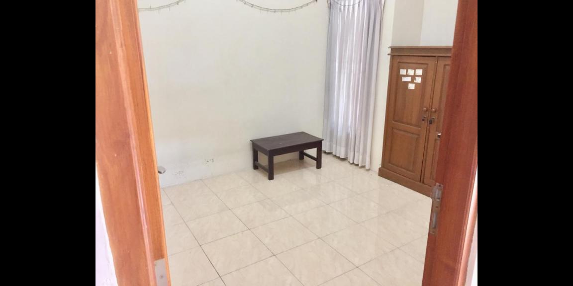 DIKONTRAKKAN RUMAH MODERN KANTOR ATAU KELUARGA NYAMAN STRATEGIS area Ngaglik DIKONTRAKKAN RUMAH MODERN KANTOR ATAU KELUARGA NYAMAN STRATEGIS area Ngaglik