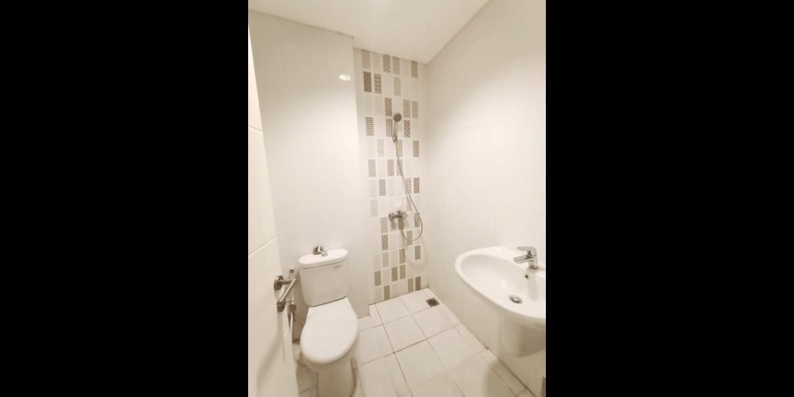 Rumah Besar 3 Lantai Di Cilandak Jakarta Selatan Rumah Besar 3 Lantai Di Cilandak Jakarta Selatan