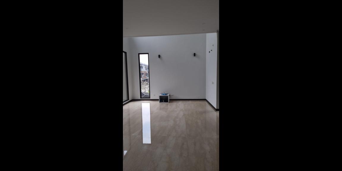 Disewakan murah Rumah baru jadi the Zora BSD City Tangerang Disewakan murah Rumah baru jadi the Zora BSD City Tangerang