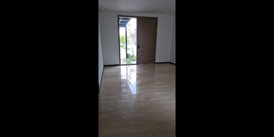 Disewakan murah Rumah baru jadi the Zora BSD City Tangerang Disewakan murah Rumah baru jadi the Zora BSD City Tangerang