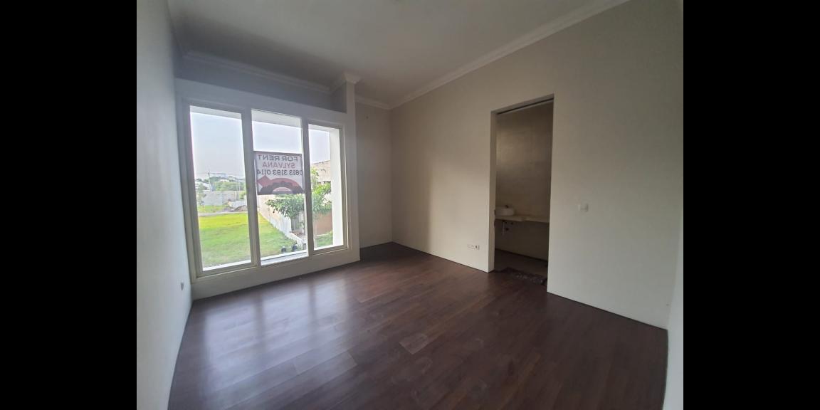 Rumah Modern Kontemporer Dian Istana Surabaya. Rumah Modern Kontemporer Dian Istana Surabaya.