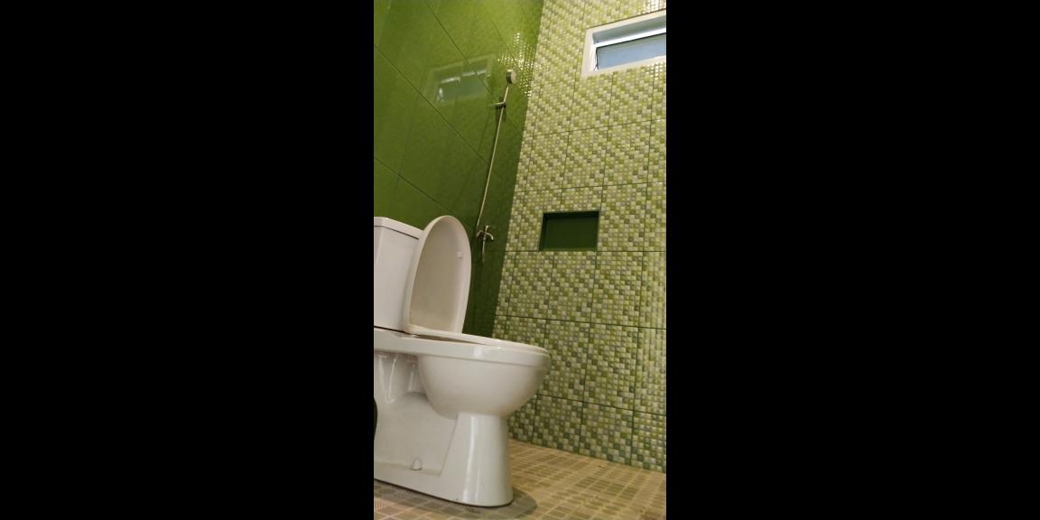 Rumah baru 3 lantai dengan Rooftop Rumah baru 3 lantai dengan Rooftop