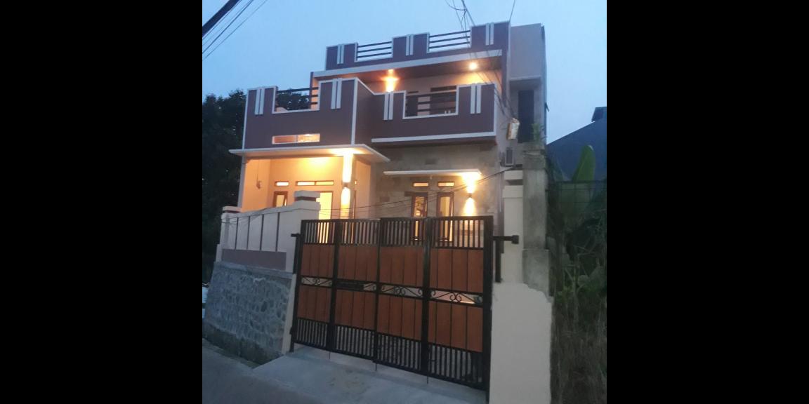 Rumah baru 3 lantai dengan Rooftop Rumah baru 3 lantai dengan Rooftop