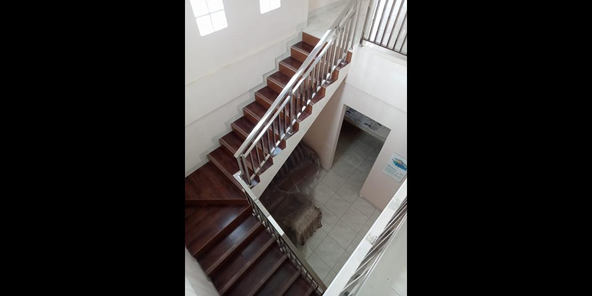 minimalis 2lantai di cihanjuang dekat ke pemkot cimahi minimalis 2lantai di cihanjuang dekat ke pemkot cimahi