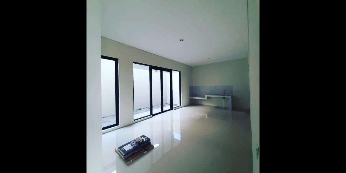 SEWA Rumah dg View Danau di CitraLand North West Lake, Surabaya. SEWA Rumah dg View Danau di CitraLand North West Lake, Surabaya.