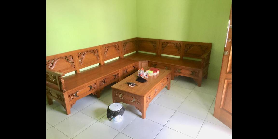 RUMAH DIKONTRAKKAN PRIORITAS KANTOR ATAU KELUARGA area Sleman RUMAH DIKONTRAKKAN PRIORITAS KANTOR ATAU KELUARGA area Sleman