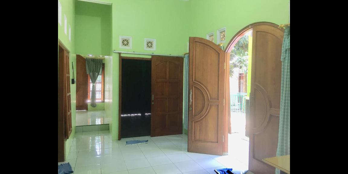 RUMAH DIKONTRAKKAN PRIORITAS KANTOR ATAU KELUARGA area Sleman RUMAH DIKONTRAKKAN PRIORITAS KANTOR ATAU KELUARGA area Sleman