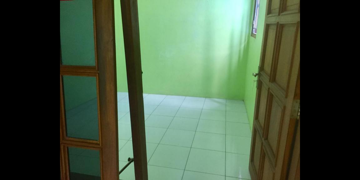 RUMAH DIKONTRAKKAN PRIORITAS KANTOR ATAU KELUARGA area Sleman RUMAH DIKONTRAKKAN PRIORITAS KANTOR ATAU KELUARGA area Sleman