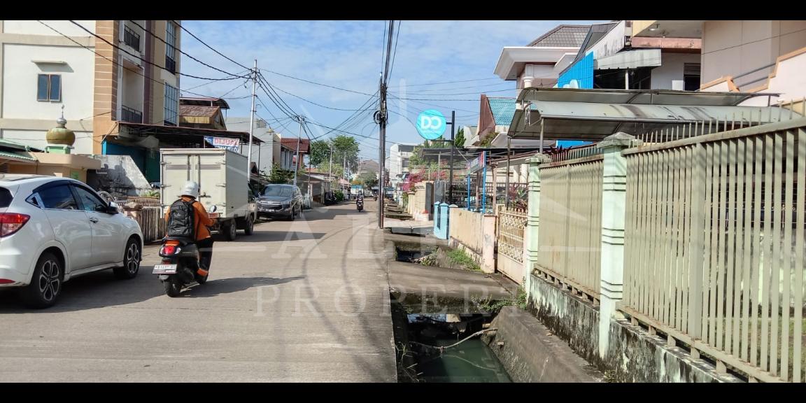 Dijual Rumah Tepi Jalan Beringin Kota Pontianak Dijual Rumah Tepi Jalan Beringin Kota Pontianak