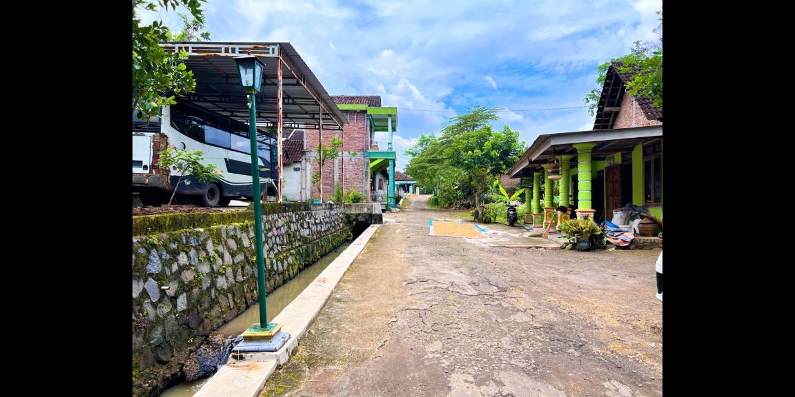 Tanah 417m2 Hanya 125 Juta Mojogedang Karanganyar Tanah 417m2 Hanya 125 Juta Mojogedang Karanganyar