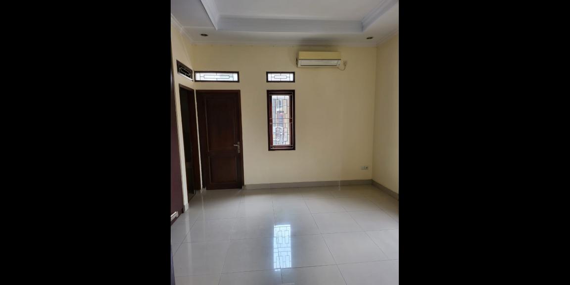 Disewakan Rumah di Tebet Timur Jakarta Selatan Disewakan Rumah di Tebet Timur Jakarta Selatan