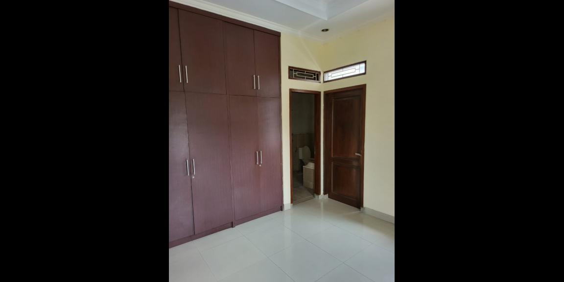 Disewakan Rumah di Tebet Timur Jakarta Selatan Disewakan Rumah di Tebet Timur Jakarta Selatan