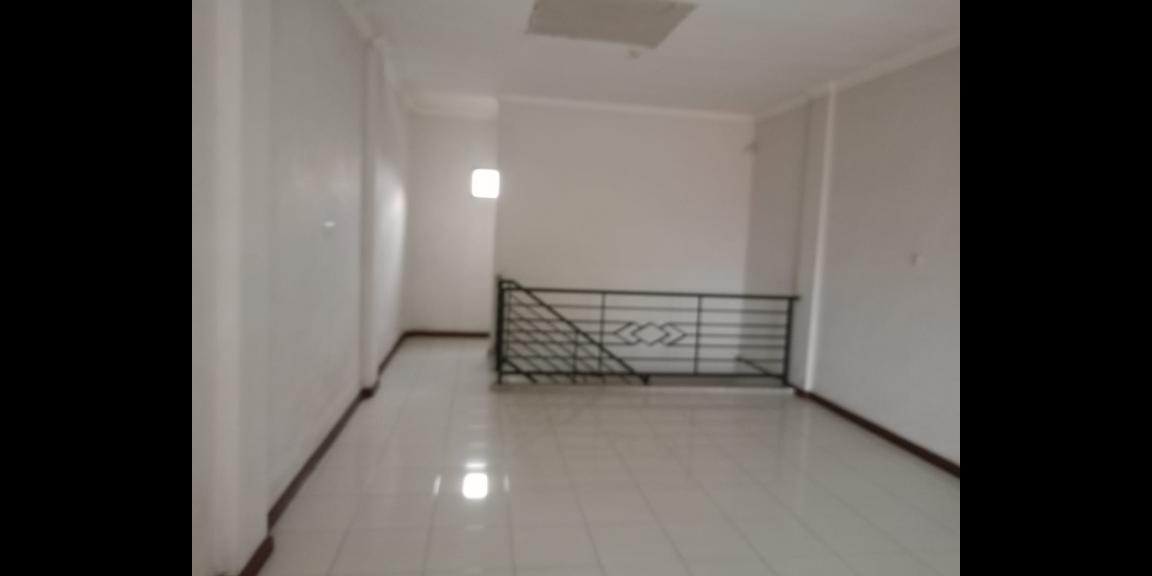 Dijual Ruko Murah 2 Lantai Nol Jalan Raya Super Strategis di Dekat Soekarno Hatta Lokasi Jalan Kalpatru Malang Kota Dijual Ruko Murah 2 Lantai Nol Jalan Raya Super Strategis di Dekat Soekarno Hatta Lokasi Jalan Kalpatru Malang Kota