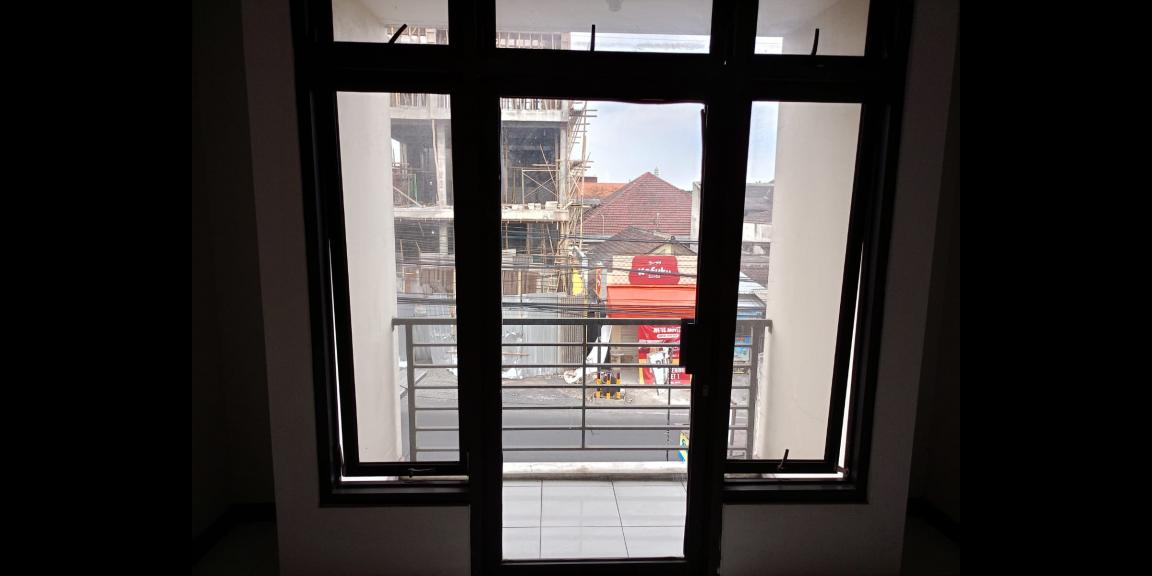 Dijual Ruko Murah 2 Lantai Nol Jalan Raya Super Strategis di Dekat Soekarno Hatta Lokasi Jalan Kalpatru Malang Kota Dijual Ruko Murah 2 Lantai Nol Jalan Raya Super Strategis di Dekat Soekarno Hatta Lokasi Jalan Kalpatru Malang Kota