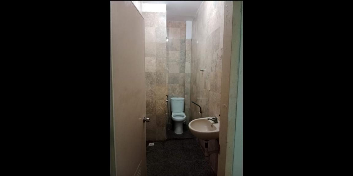 Di SEWAKAN Ruko 4 Lantai Lokasi Strategis di Jalan Jawa Pusat Surabaya Di SEWAKAN Ruko 4 Lantai Lokasi Strategis di Jalan Jawa Pusat Surabaya