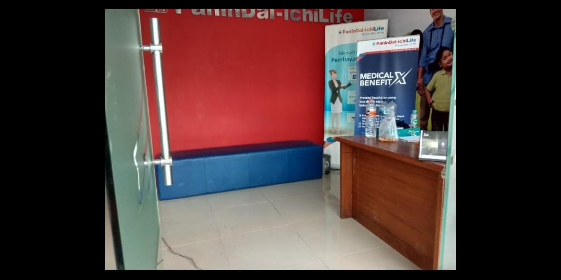 Di SEWAKAN Ruko 4 Lantai Lokasi Strategis di Jalan Jawa Pusat Surabaya Di SEWAKAN Ruko 4 Lantai Lokasi Strategis di Jalan Jawa Pusat Surabaya